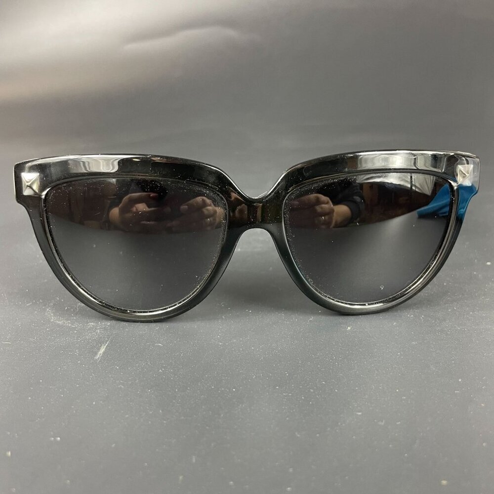 Valentino Gradient Oversize Black Acetate Sunglasses Silver Tone Rockstuds V724S